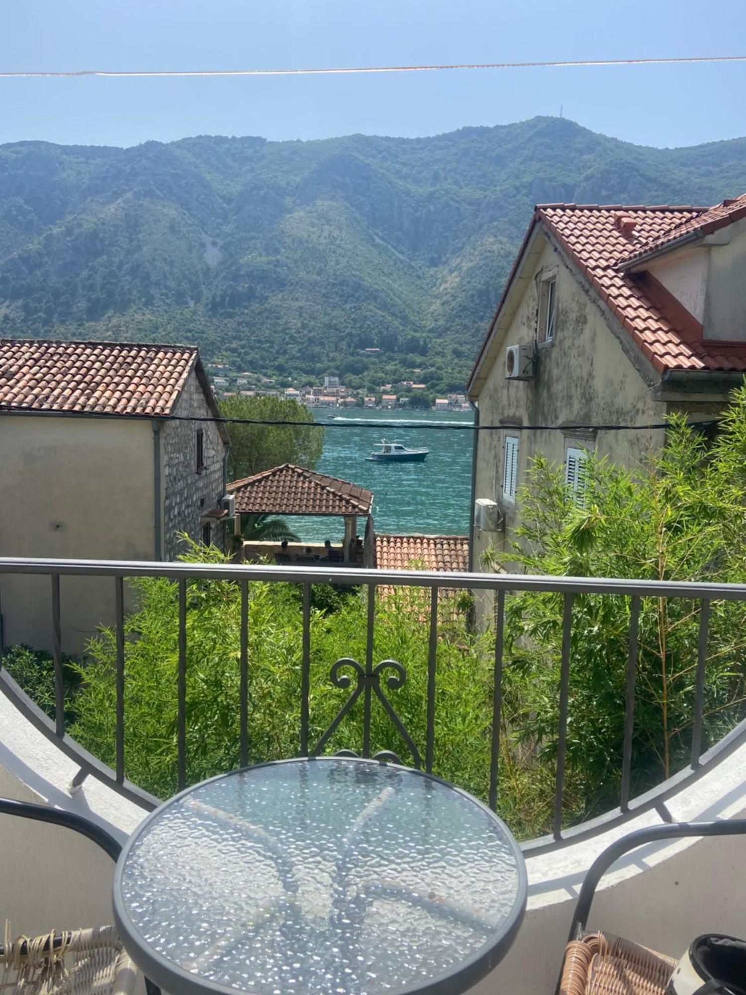 Apartments Ivanisevic Kotor Exteriér fotografie