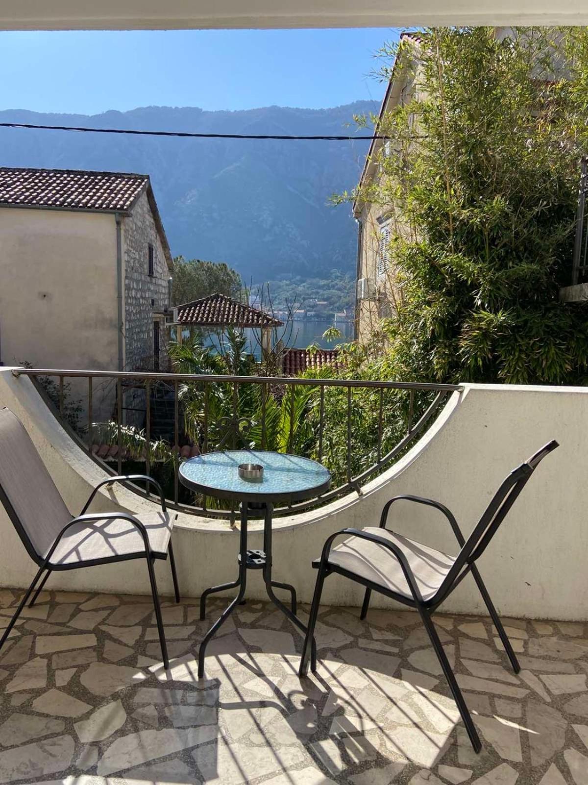 Apartments Ivanisevic Kotor Exteriér fotografie